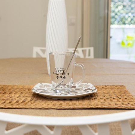 Ludo Holiday House - Charming Con Patio A Due Passi Dalla Cattedrale 팔레르모 외부 사진