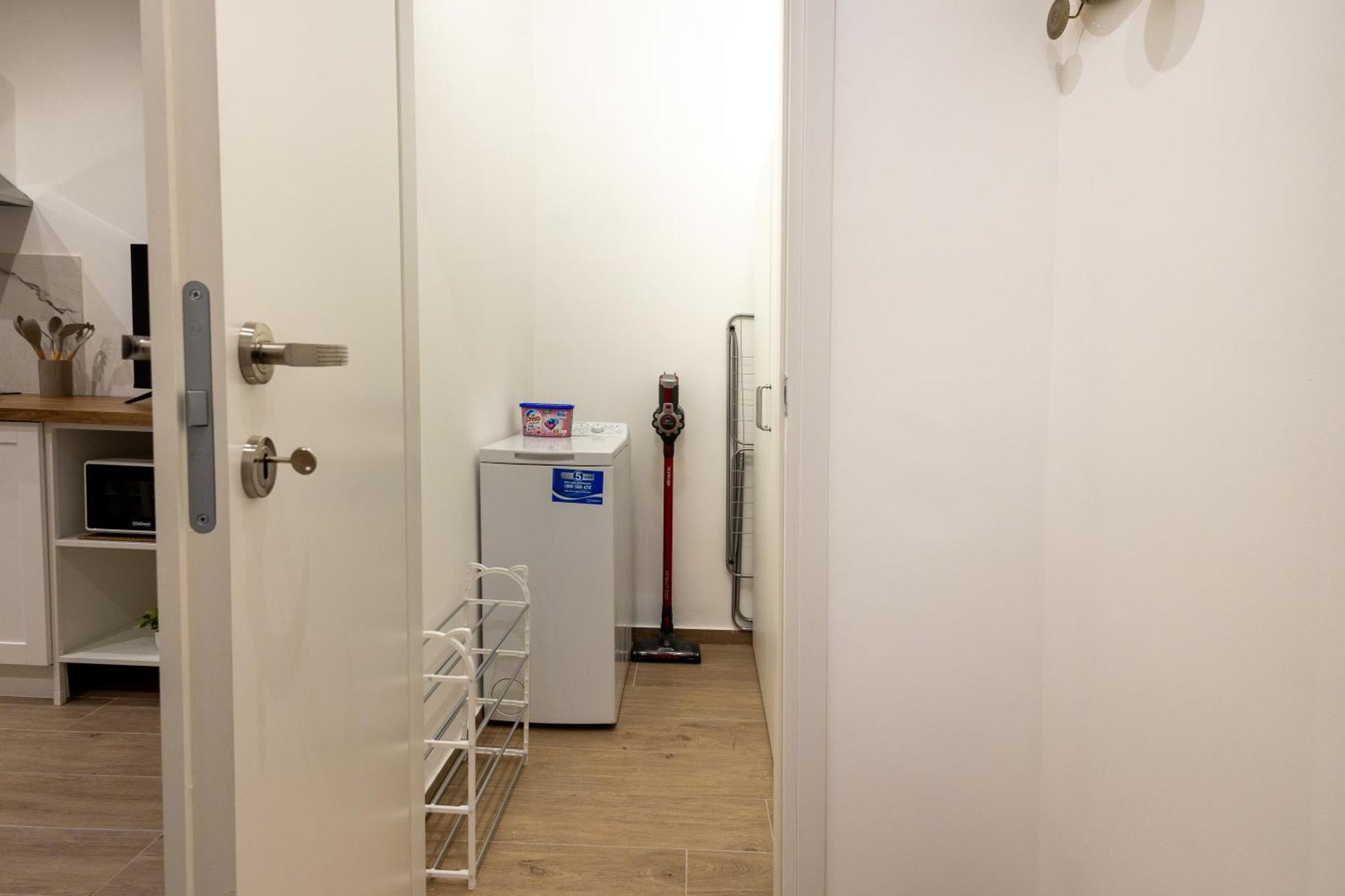 Ludo Holiday House - Charming Con Patio A Due Passi Dalla Cattedrale 팔레르모 외부 사진