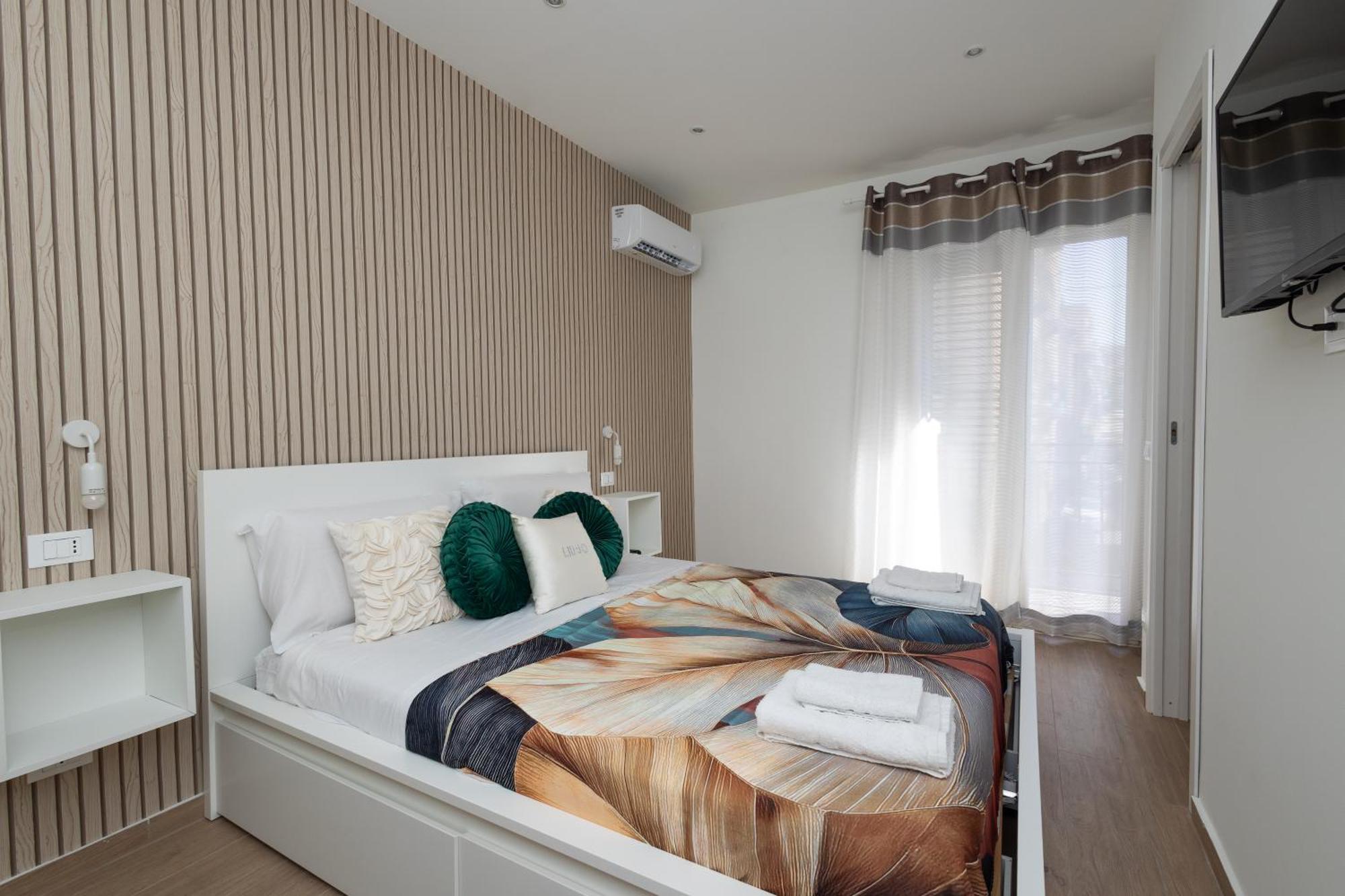 Ludo Holiday House - Charming Con Patio A Due Passi Dalla Cattedrale 팔레르모 외부 사진