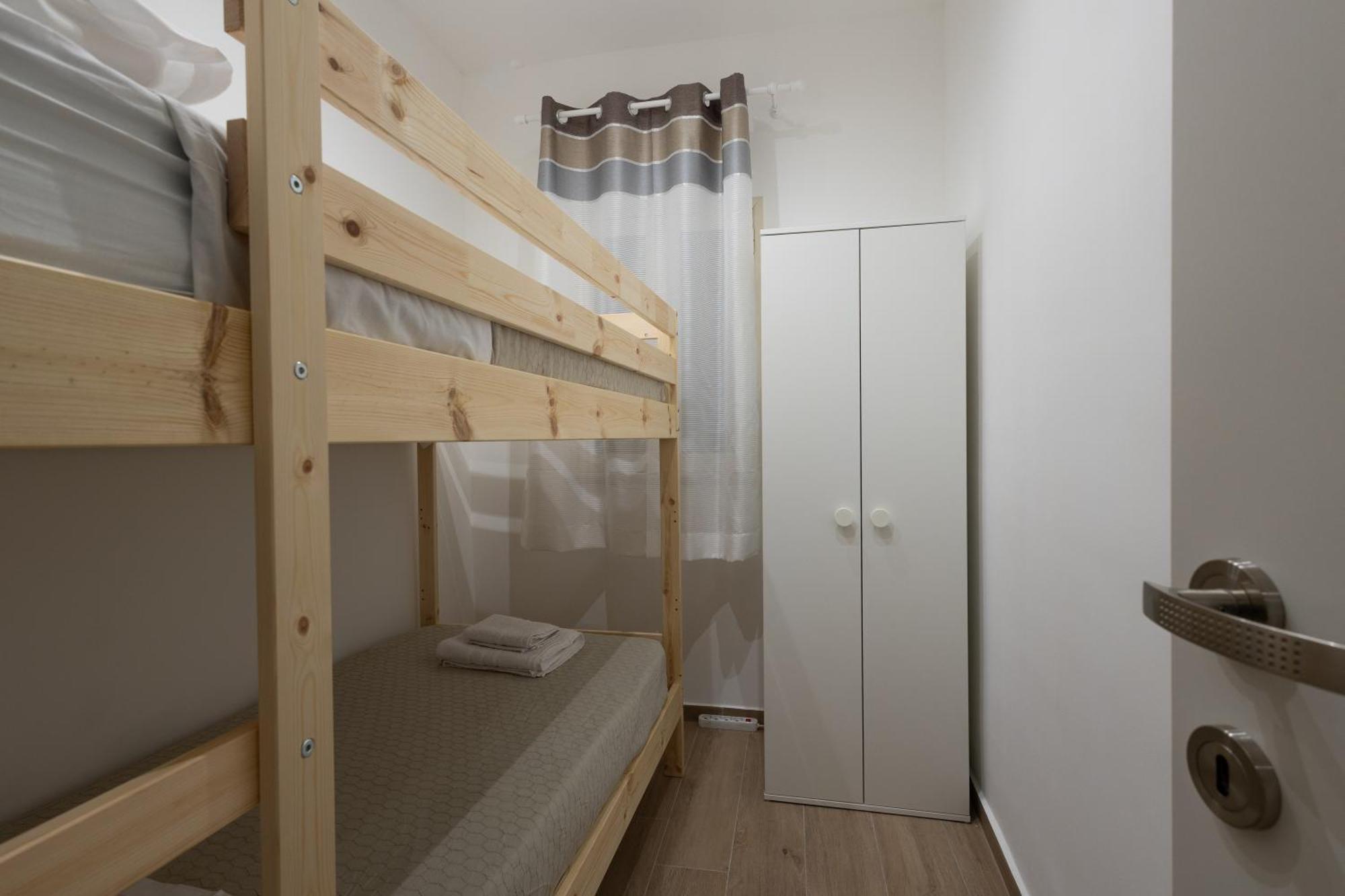 Ludo Holiday House - Charming Con Patio A Due Passi Dalla Cattedrale 팔레르모 외부 사진