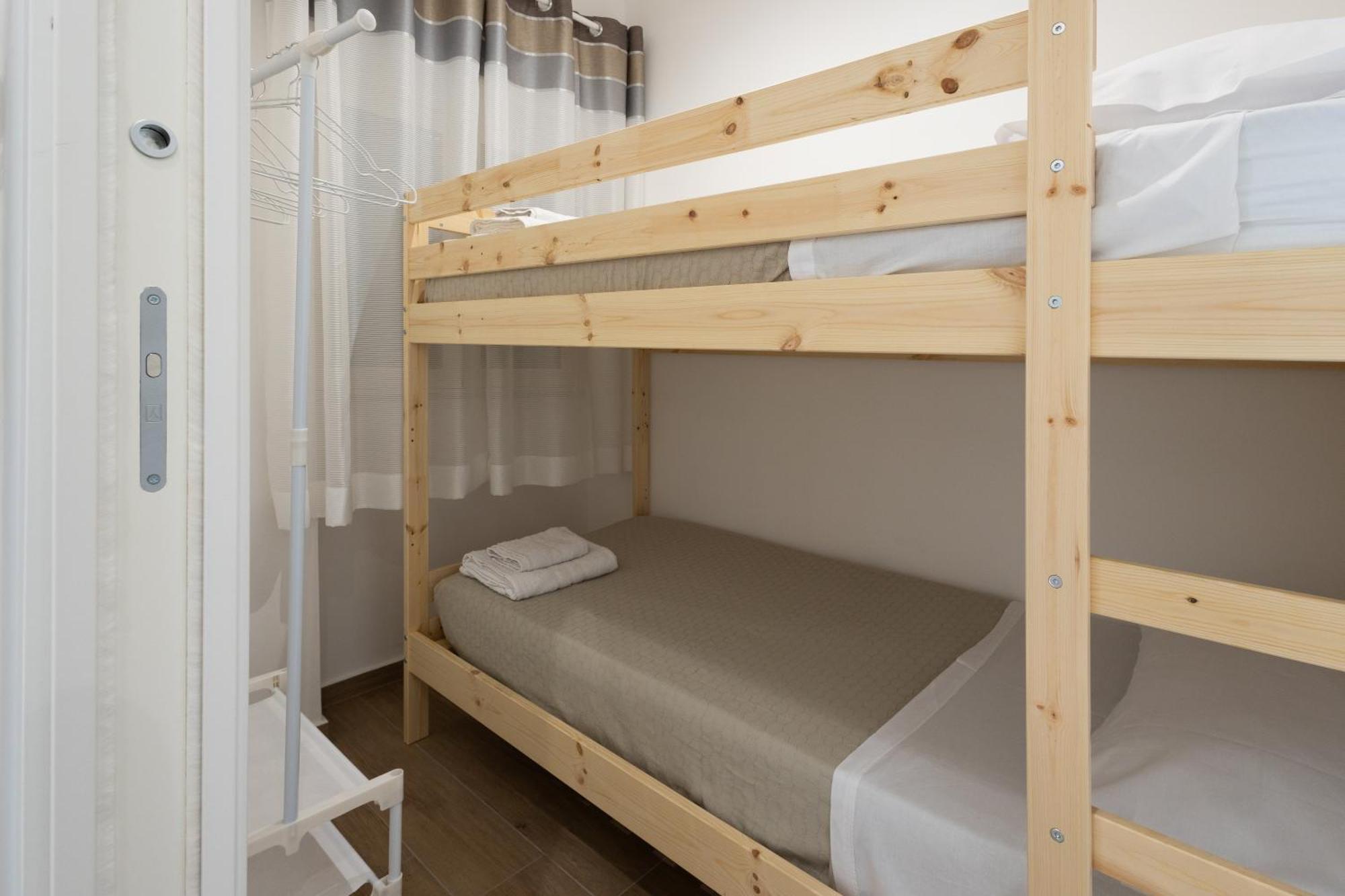 Ludo Holiday House - Charming Con Patio A Due Passi Dalla Cattedrale 팔레르모 외부 사진
